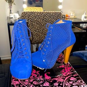 Qupid Platform Booties